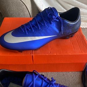 Brand new Mercurial Vapor X CR FG soccer cleats